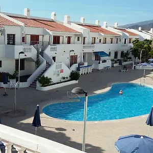 https://large-loft-in-los-cristianos-with-wi-fi-and-pool.tenerifehoteles.net
